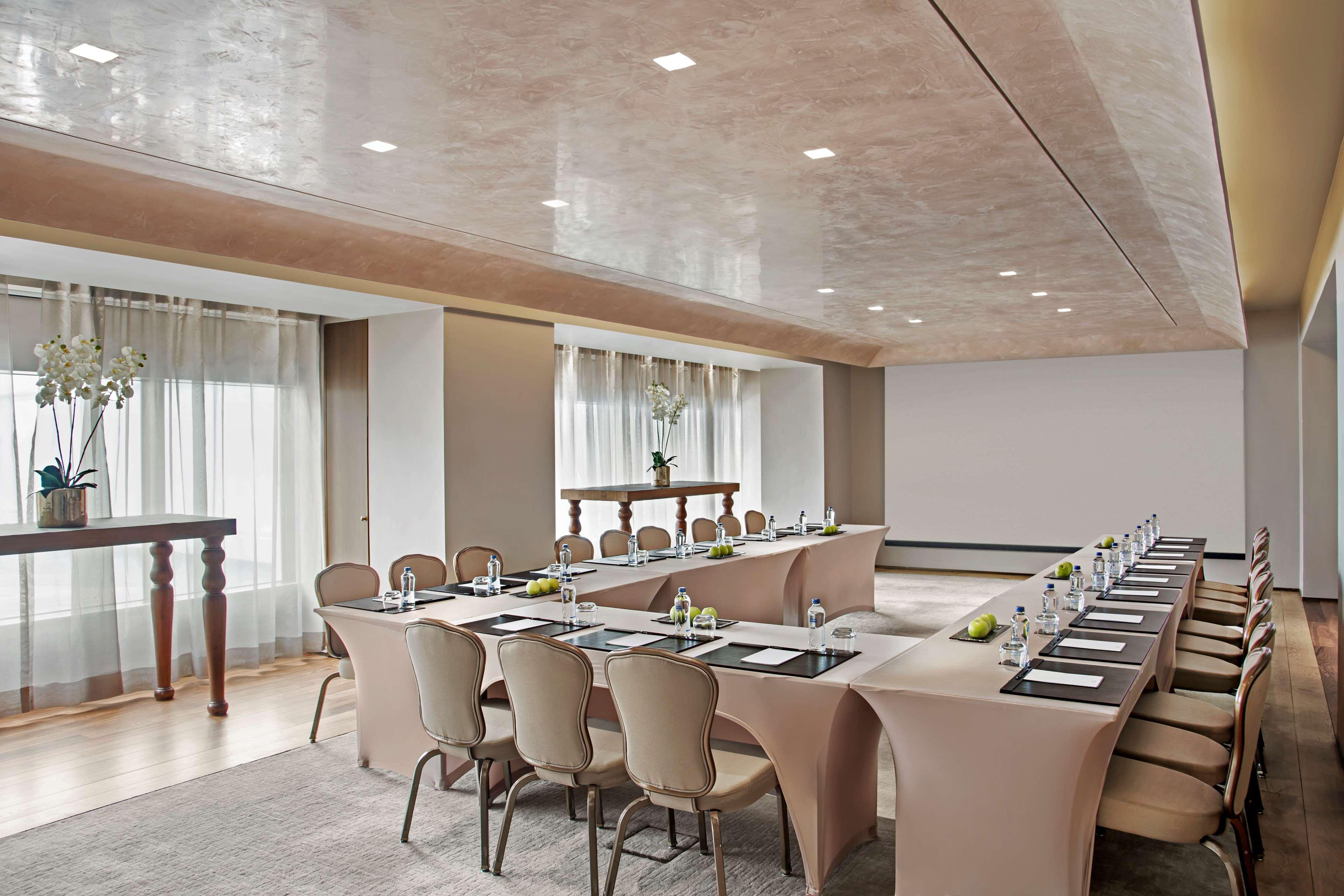Hotel Hyatt Centric Levent Estambul Exterior foto